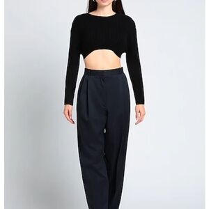 NWT RÓHE Black  top Sz 36